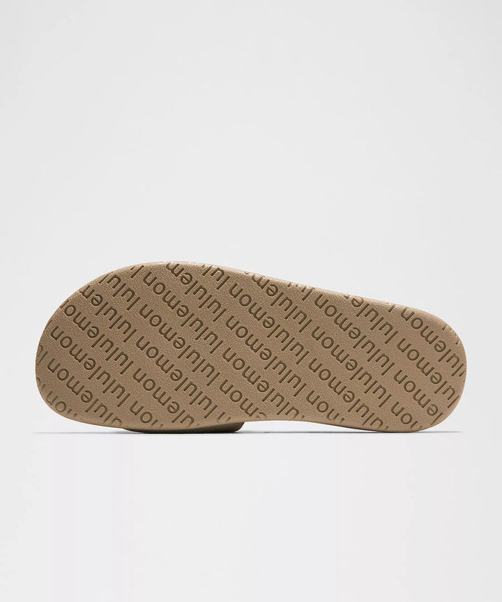 Lululemon - Slippers