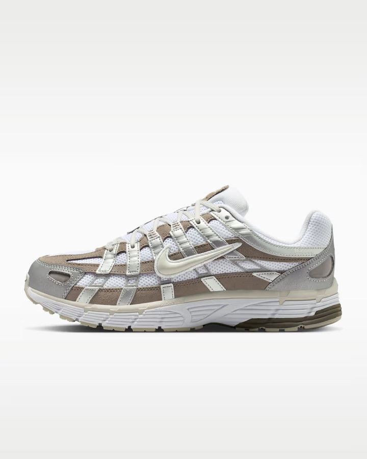 NIKE - P-6000