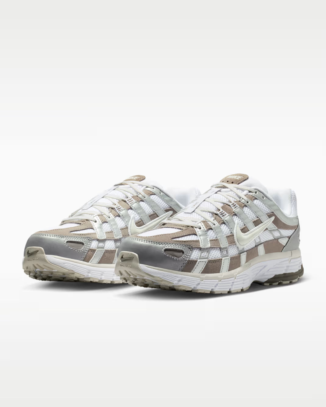 NIKE - P-6000