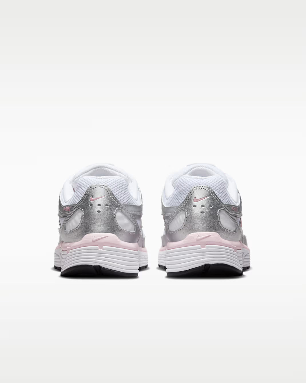 NIKE - P-6000