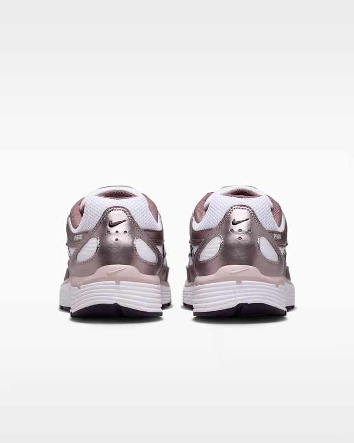 NIKE - P-6000