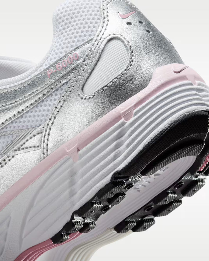 NIKE - P-6000